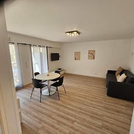 Beautiful 1 Bedroom Flat Nizza Esterno foto