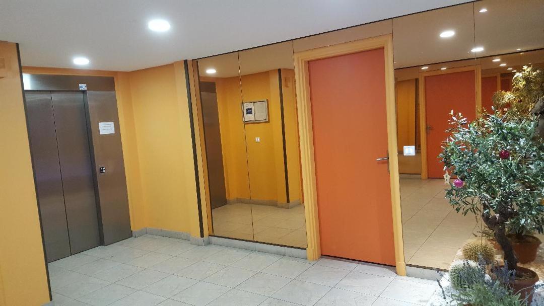Beautiful 1 Bedroom Flat Nizza Esterno foto