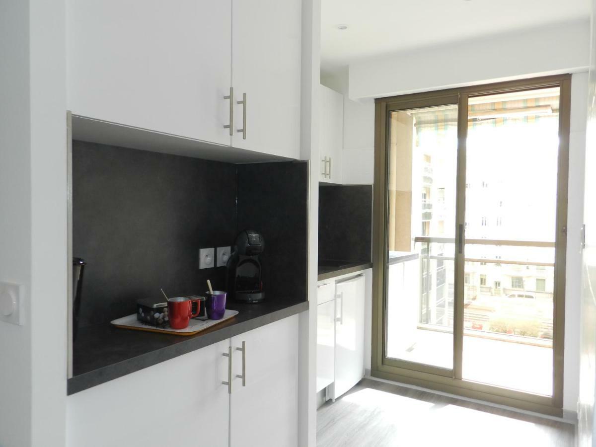 Beautiful 1 Bedroom Flat Nizza Esterno foto